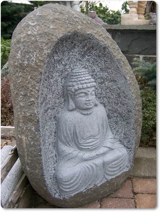 Buddha aus Naturstein