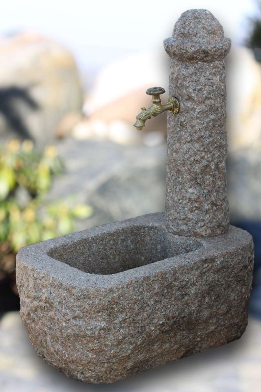 Granitbrunnen Vogtland aus Naturstein für den Garten