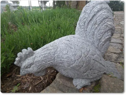 Steinhühner aus Granit für die Gartendeko
