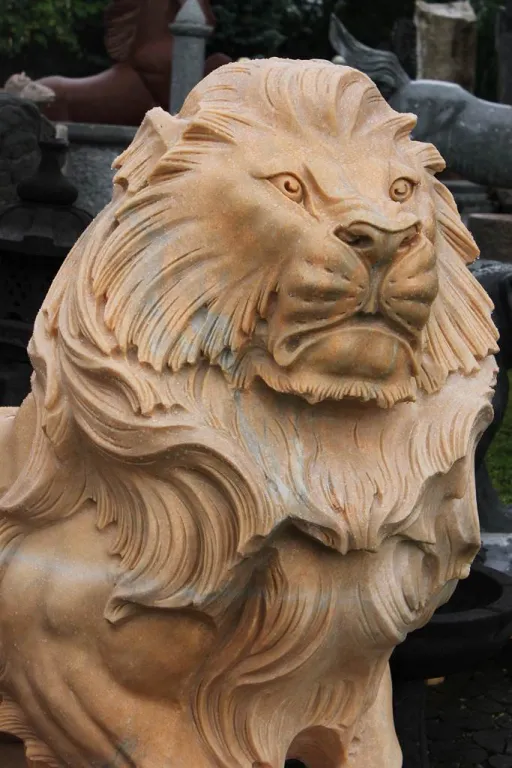 Detail Kopf des Löwen mit geschlossenem Maul