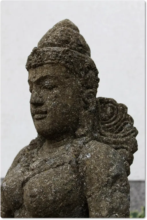 Portait der Steinfigur Shiva