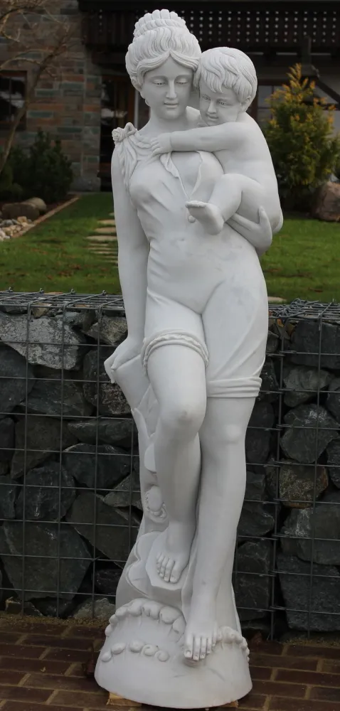 Skulptur Steinfigur Badende mit Kind