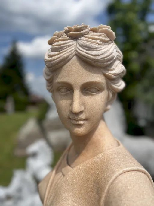 Skulptur der Tänzerein Detail Kopf