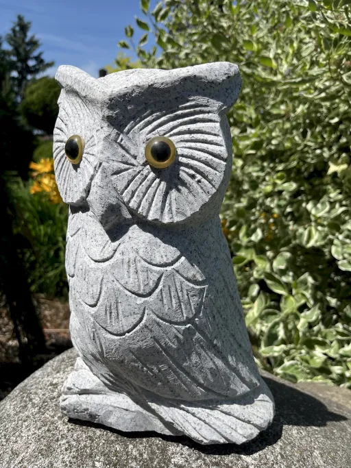 Graniteule detailgetreu aus dem Naturstein gearbeitet