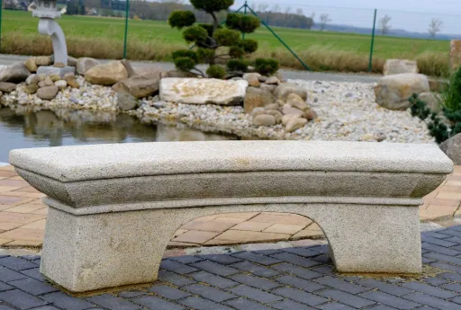 Steinbank aus Granit für die Gartengestaltung