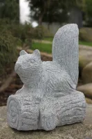 Tierfigur Eichhörnchen aus Granit