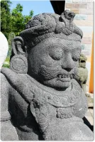 Detail Kopf Gupolo-Statue