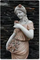 Skulptur Blumenmädchen in Nahaufnahme