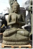 Buddhaskulptur aus Naturstein Basanit