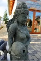 Steinfigur Shiva aus Basanit