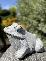 Frosch aus dem Naturstein Granit