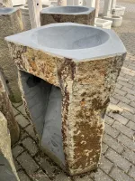 Stand-Waschbecken von hinten