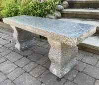 Steinbank aus graum Granit