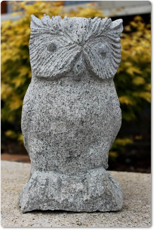 Hübsche Eule aus Granit Stein Sandstein Owl 20cm Steineule Graniteule 