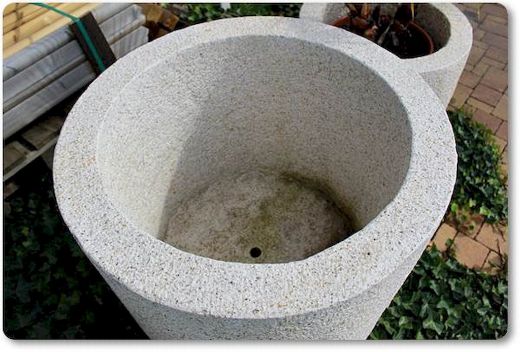 Pflanzkübel Steinkübel rund für den Garten