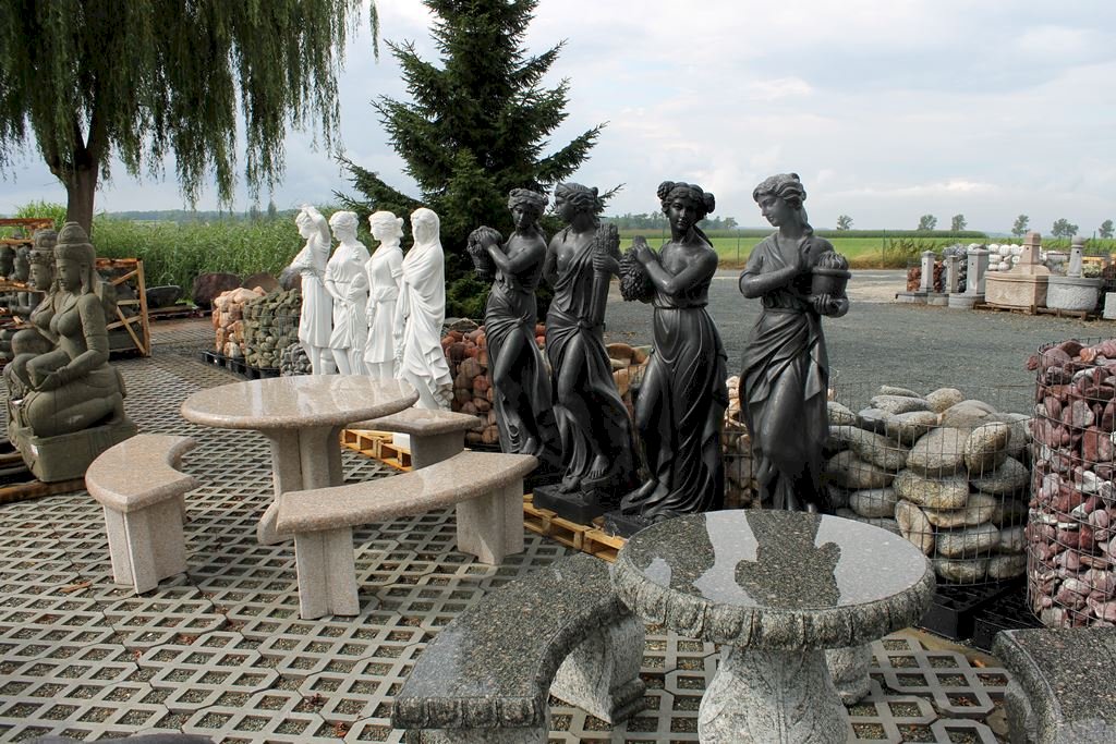 Skulpturen vier Jahreszeiten aus weißem Marmor