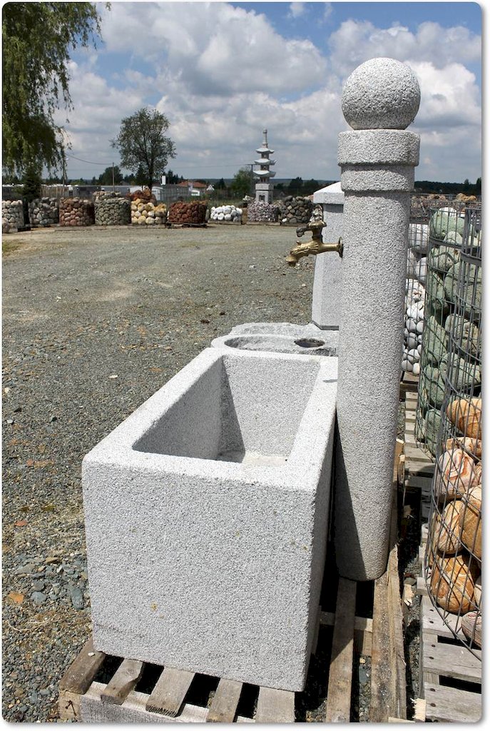 Granitbrunnen Gartenbrunnen Steinbrunnen