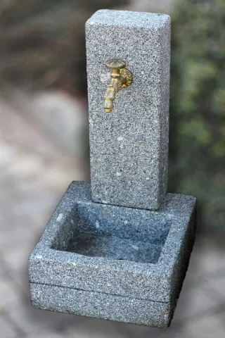 Steinbrunnen Nürnberg aus Granit