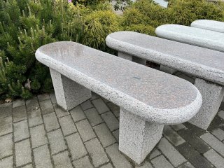Gartenbank aus Naturstein